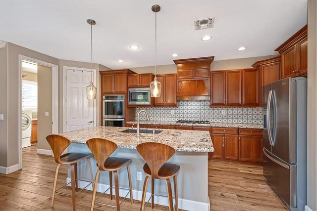 1908 Alexander Dr, Folsom, CA 95630