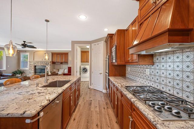 1908 Alexander Dr, Folsom, CA 95630
