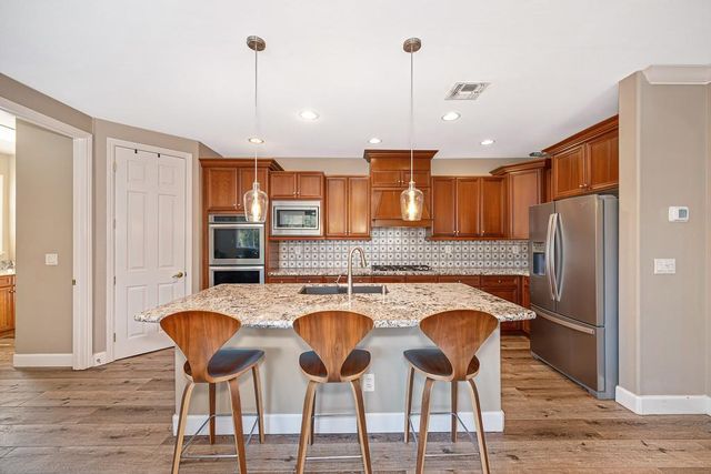 1908 Alexander Dr, Folsom, CA 95630