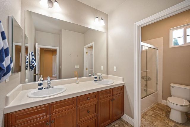 1908 Alexander Dr, Folsom, CA 95630