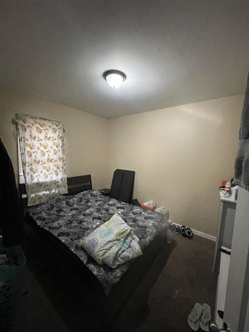 14815 Stansbury Avenue, Detroit, MI 48227