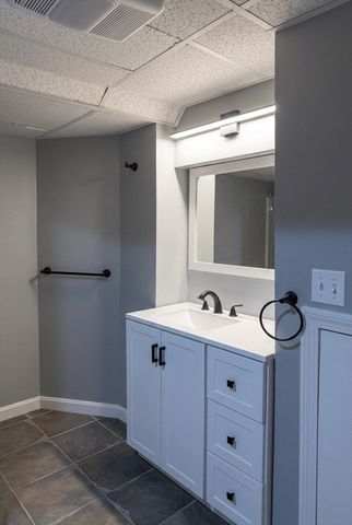 107 Alva St, New Bedford, MA 02740