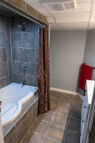 107 Alva St, New Bedford, MA 02740