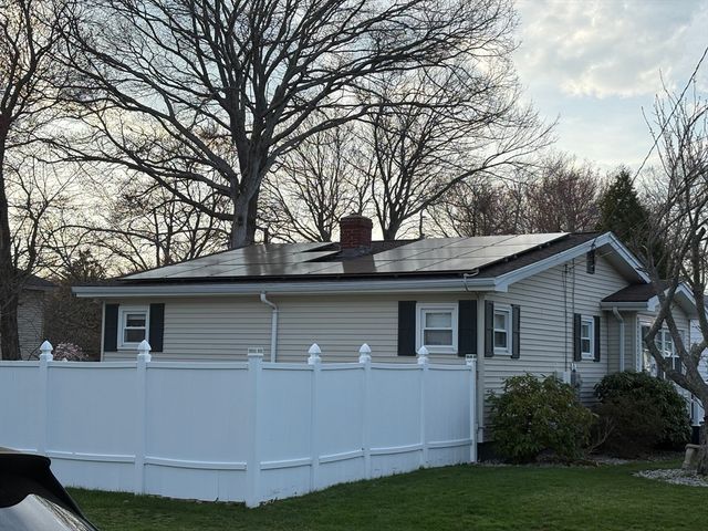 107 Alva St, New Bedford, MA 02740