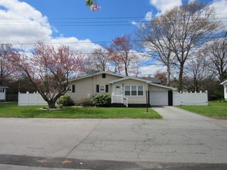 107 Alva St, New Bedford, MA 02740