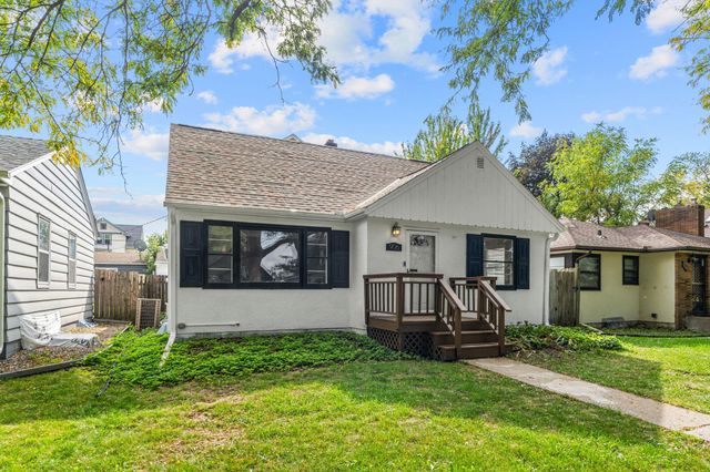 906 Sherwood Avenue, Saint Paul, MN 55106