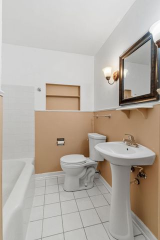906 Sherwood Avenue, Saint Paul, MN 55106