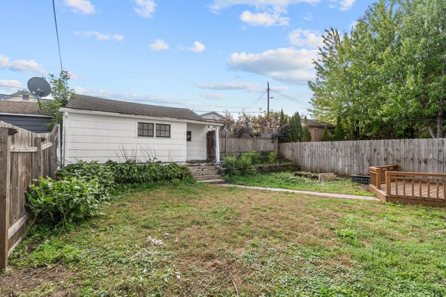 906 Sherwood Avenue, Saint Paul, MN 55106