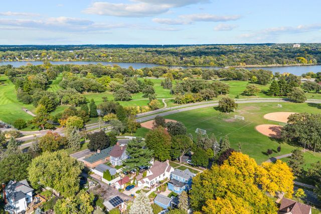 906 Sherwood Avenue, Saint Paul, MN 55106