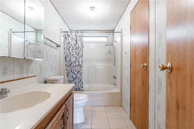 17700 Western 76, Gardena, CA 90248