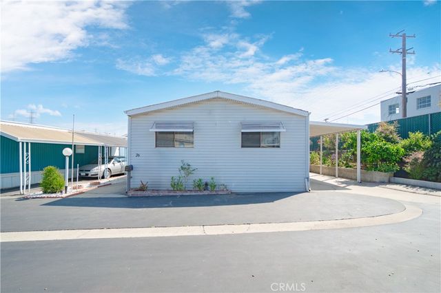 17700 Western 76, Gardena, CA 90248