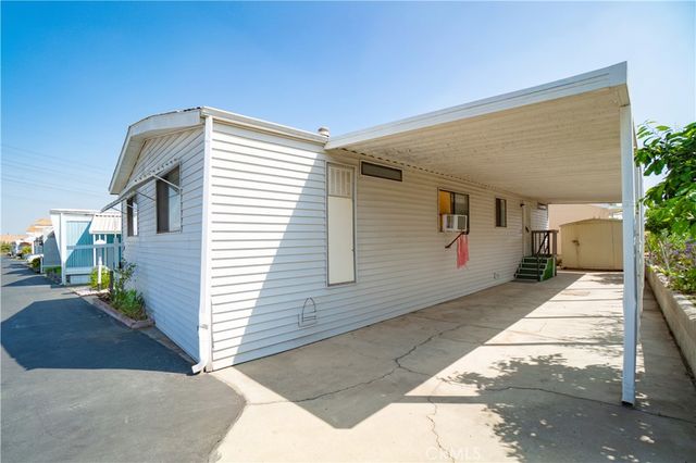 17700 Western 76, Gardena, CA 90248
