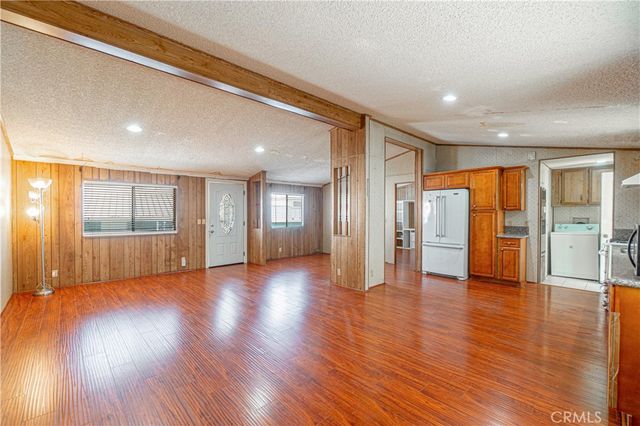 17700 Western 76, Gardena, CA 90248