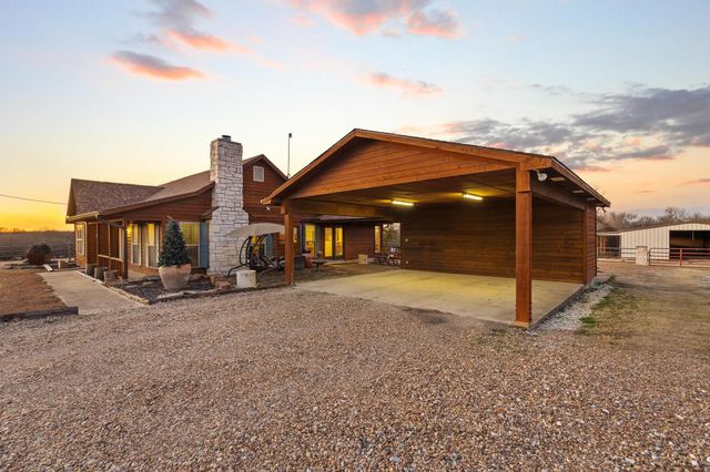 3954 County Road 1141, Leonard, TX 75452