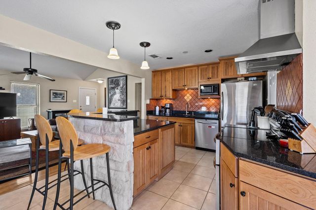 3954 County Road 1141, Leonard, TX 75452