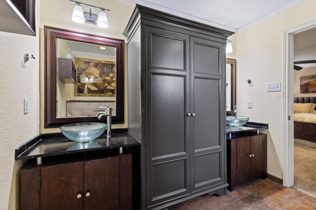 3954 County Road 1141, Leonard, TX 75452