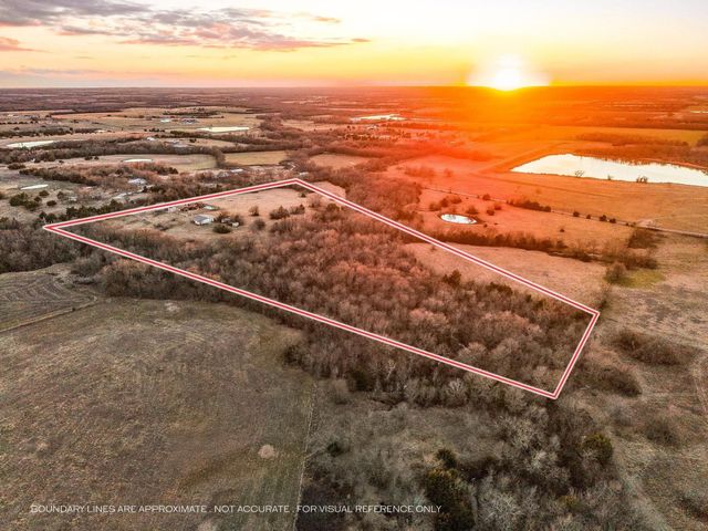 3954 County Road 1141, Leonard, TX 75452