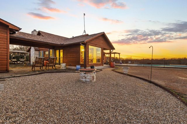 3954 County Road 1141, Leonard, TX 75452