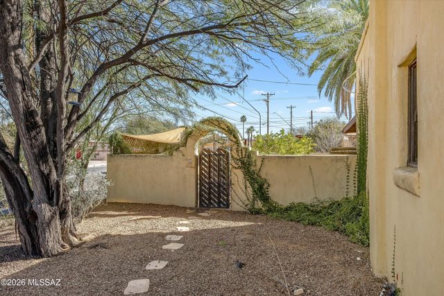 2442 E Mabel Street, Tucson, AZ 85719