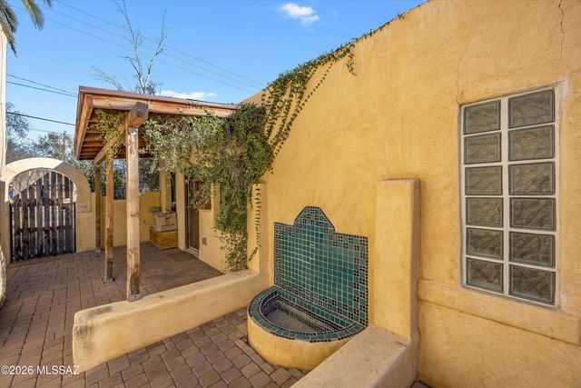 2442 E Mabel Street, Tucson, AZ 85719