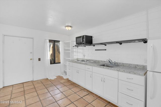 2442 E Mabel Street, Tucson, AZ 85719