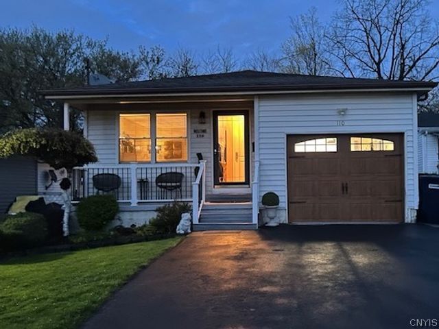 110 Leicestershire Road, Irondequoit, NY 14621