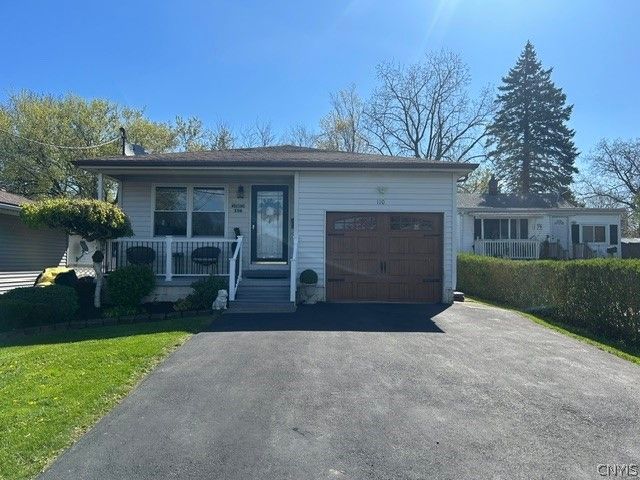 110 Leicestershire Road, Irondequoit, NY 14621