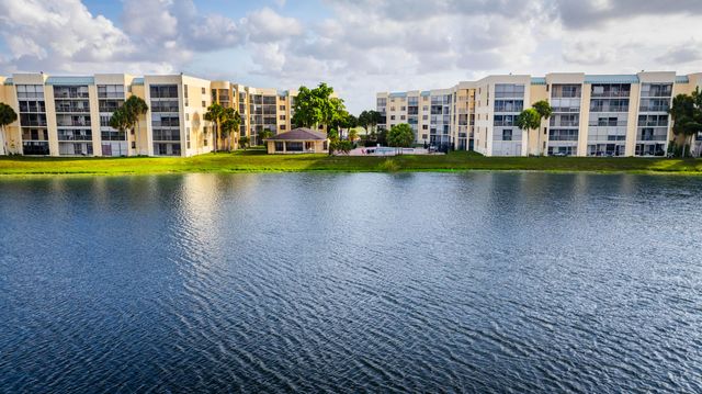 6475 W OAKLAND PARK Boulevard 505, Lauderhill, FL 33313