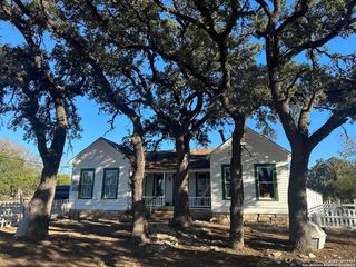 543 Narrows, Blanco, TX 78606