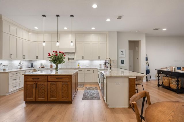 6023 BLAKEFORD DR, Windermere, FL 34786