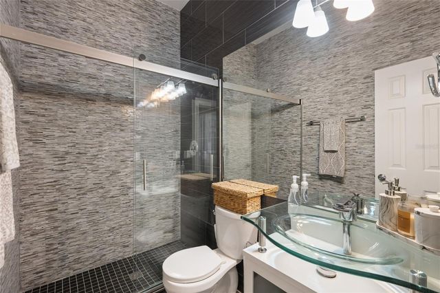 6023 BLAKEFORD DR, Windermere, FL 34786