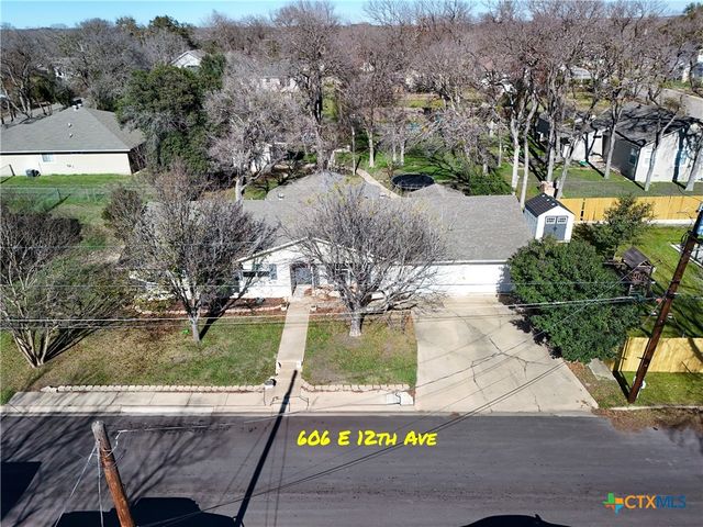 606 E 12th Avenue, Belton, TX 76513