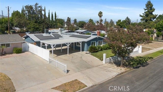 19945 Gresham Street, Northridge (los Angeles), CA 91324