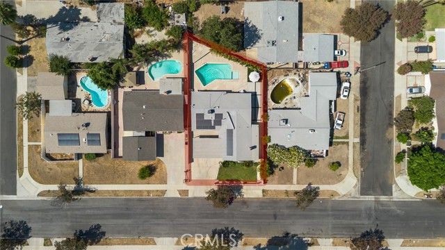 19945 Gresham Street, Northridge (los Angeles), CA 91324