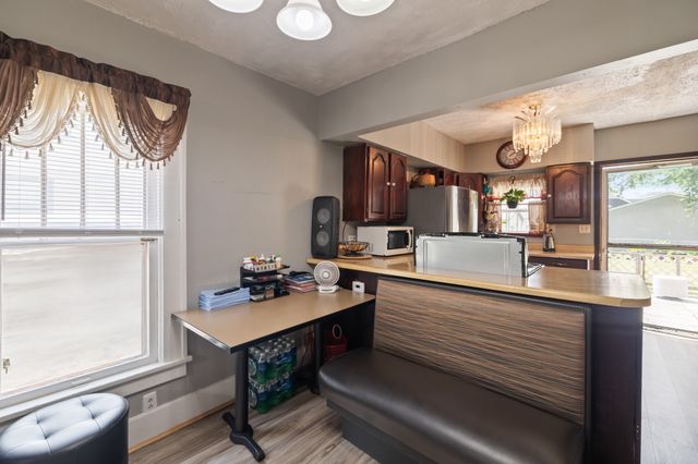 804 E 21st Court, Des Moines, IA 50317