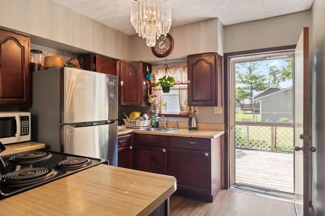804 E 21st Court, Des Moines, IA 50317