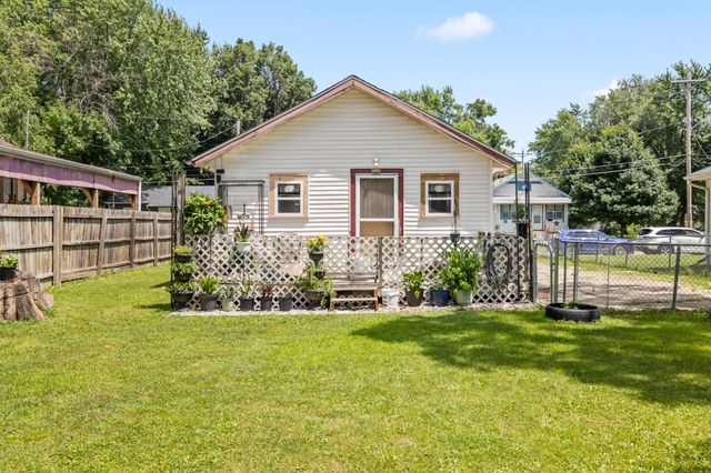 804 E 21st Court, Des Moines, IA 50317