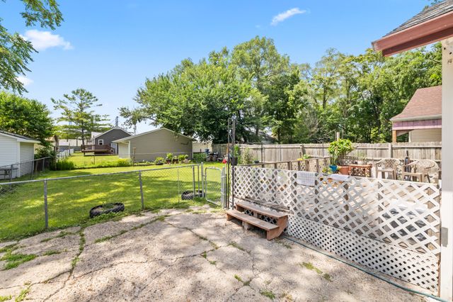 804 E 21st Court, Des Moines, IA 50317