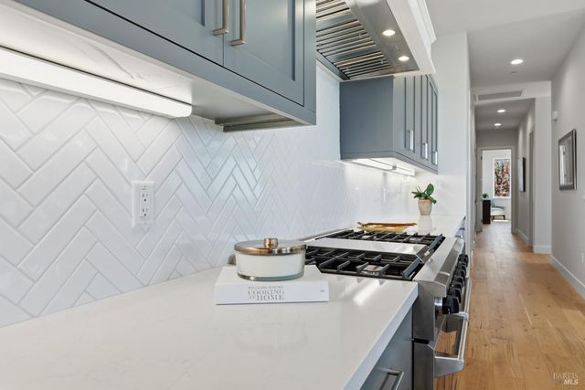 3945 Parker Hill Rd, Santa Rosa, CA 95404