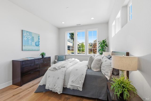 3945 Parker Hill Rd, Santa Rosa, CA 95404