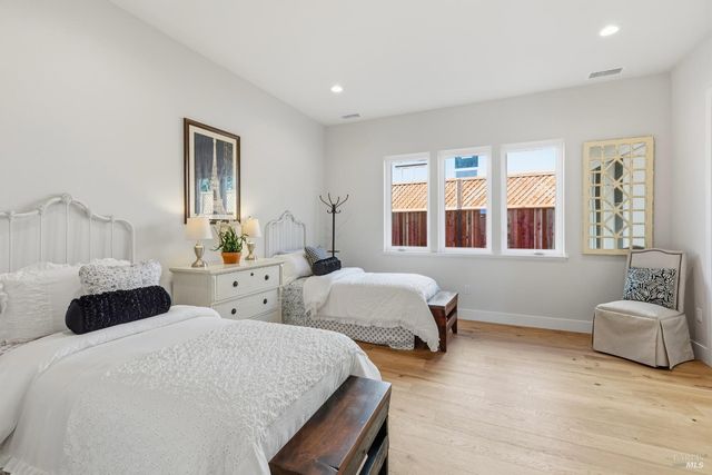 3945 Parker Hill Rd, Santa Rosa, CA 95404