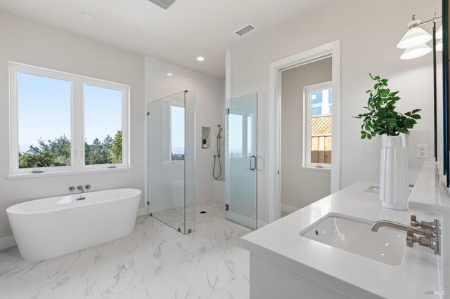 3945 Parker Hill Rd, Santa Rosa, CA 95404