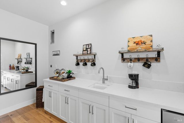 3945 Parker Hill Rd, Santa Rosa, CA 95404