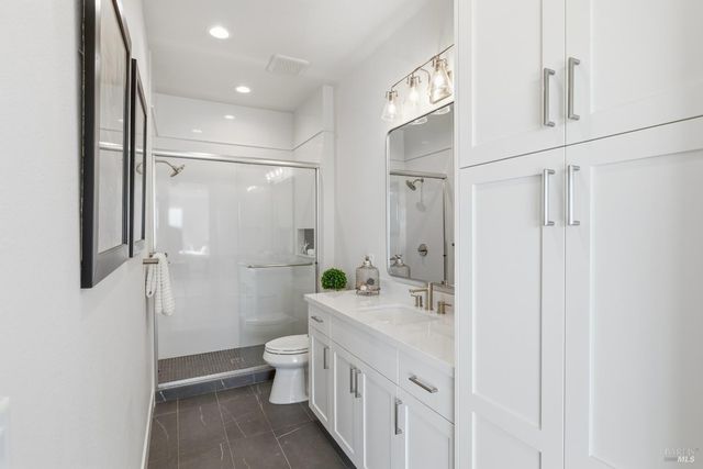 3945 Parker Hill Rd, Santa Rosa, CA 95404