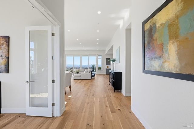 3945 Parker Hill Rd, Santa Rosa, CA 95404