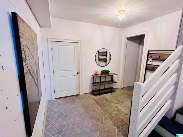 2004 GLENDALE CIRCLE, Birmingham, AL 35242