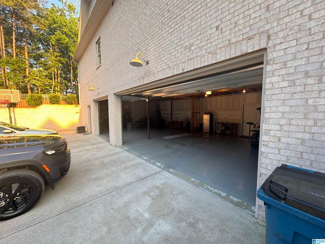 2004 GLENDALE CIRCLE, Birmingham, AL 35242
