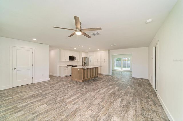 6105 7TH AVENUE DRIVE W, Bradenton, FL 34209