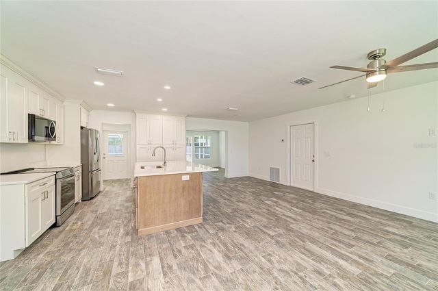 6105 7TH AVENUE DRIVE W, Bradenton, FL 34209