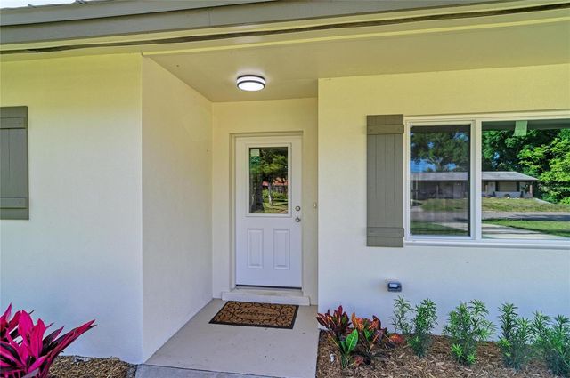 6105 7TH AVENUE DRIVE W, Bradenton, FL 34209